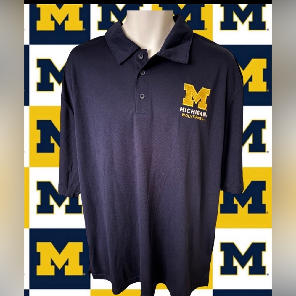Michigan Wolverines Champion Blue Moisture Wick X-Large XL Logo Polo Shirt NWT